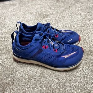 Altra Blue and Pink Kayenta Women's Sneakers Size 8